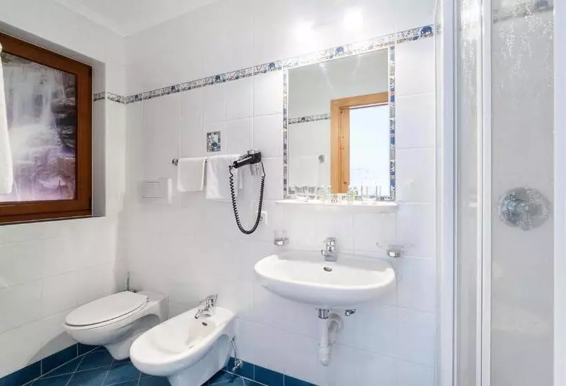 Hotelli Herol   My Mountain Retreat