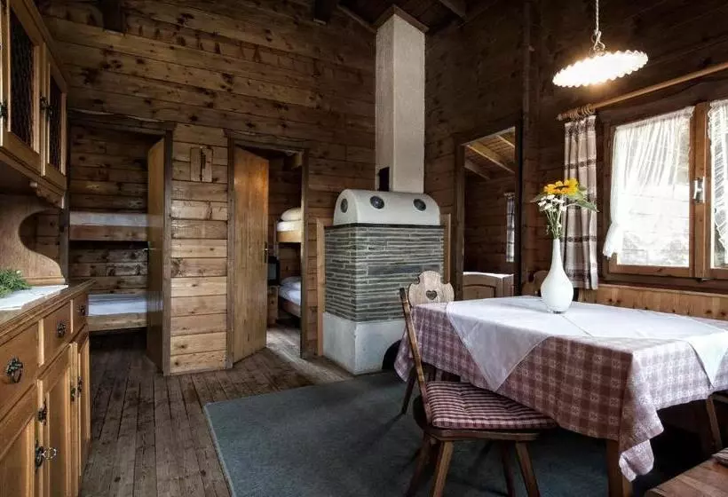 Hotelli Herol   My Mountain Retreat