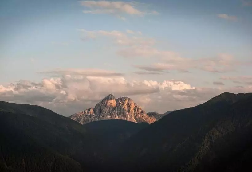 Hotelli Herol   My Mountain Retreat