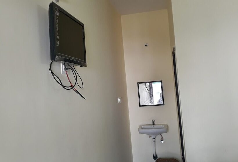 Hotel Pepy Madhu Resort