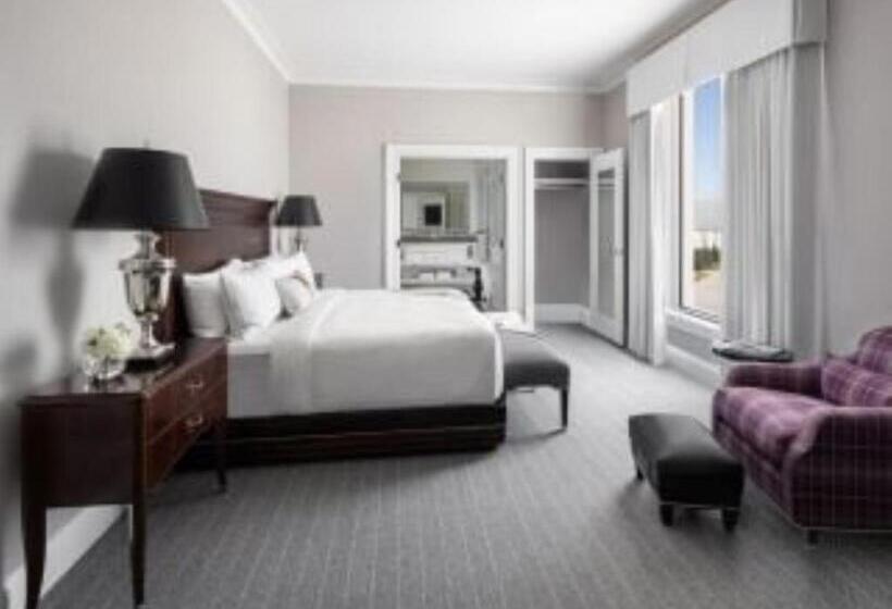 リゾートホテル The Equestrian