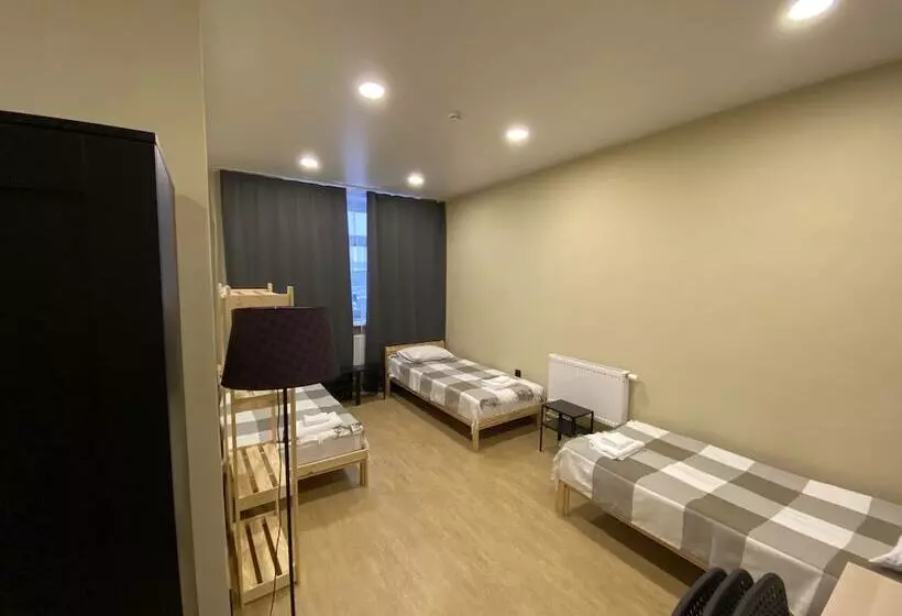Vershina Hostel
