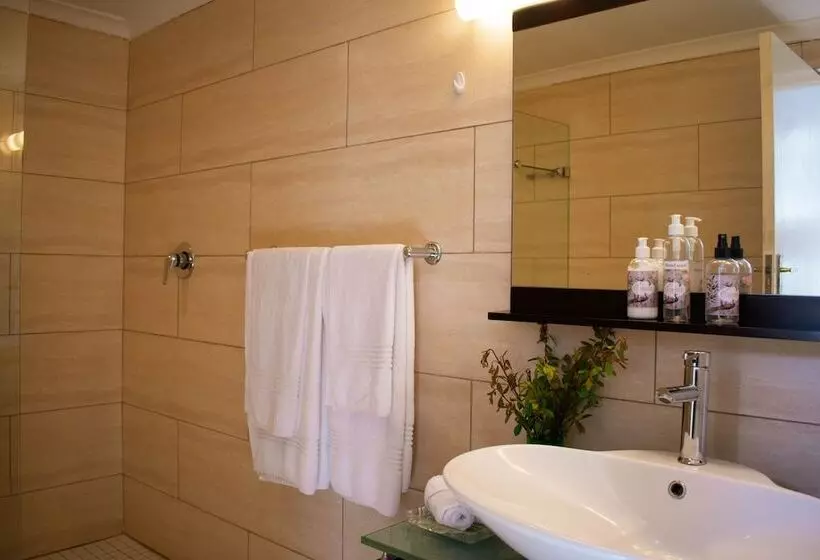 5 Seasons Guest House