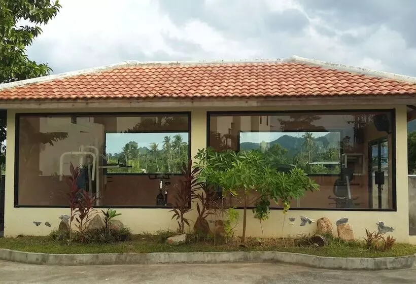 Chawenglakeview Condotel