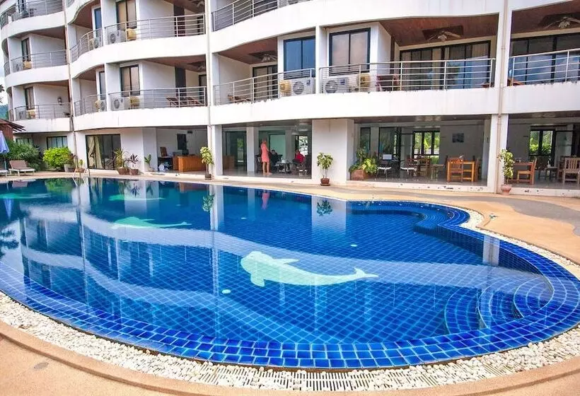 Chawenglakeview Condotel