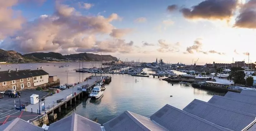 ホテル Simon S Town Quayside