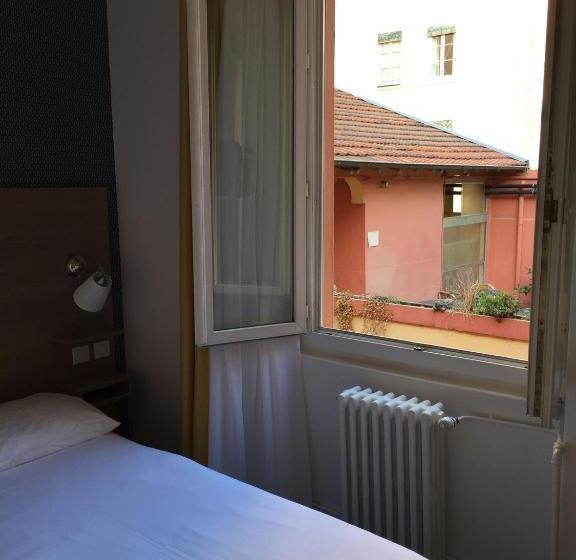 فندق Au Patio Morand