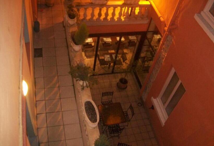 فندق Au Patio Morand