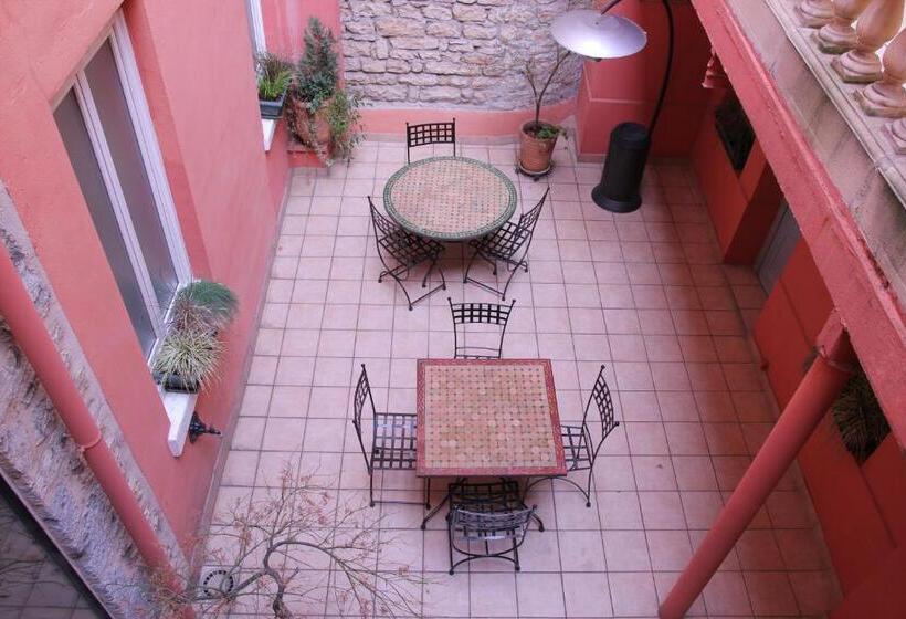 فندق Au Patio Morand