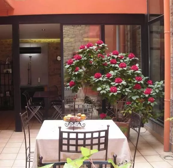 ホテル Au Patio Morand