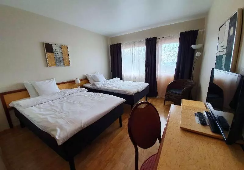 호텔 Best Western Plus Frontier Inn