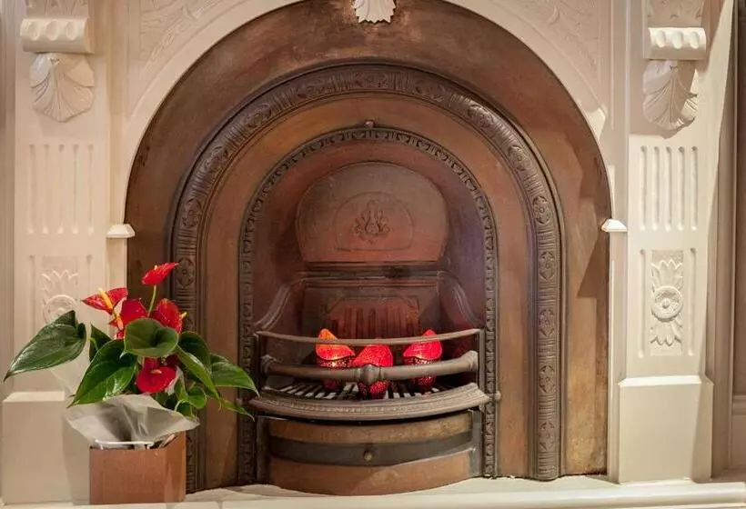 Celtic International Hotel Cardiff Airport