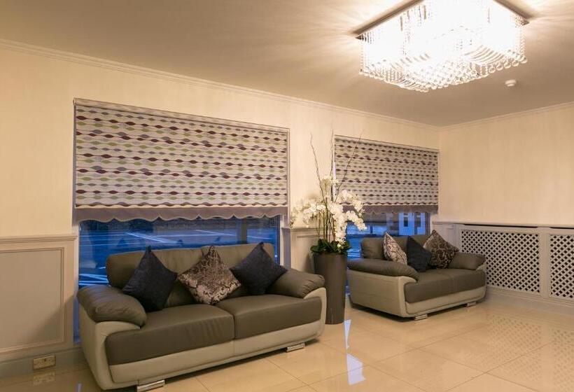 Celtic International Hotel Cardiff Airport