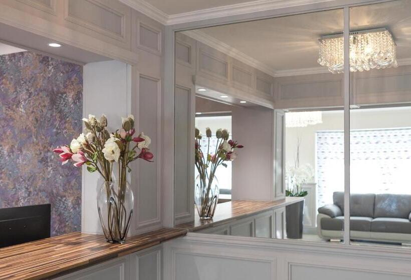 Celtic International Hotel Cardiff Airport