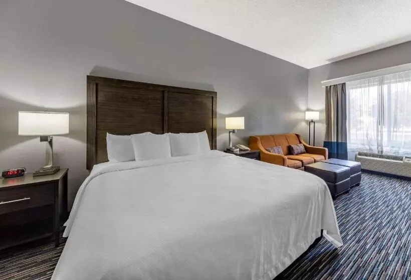Отель Garner Oklahoma City Quail Springs By Ihg