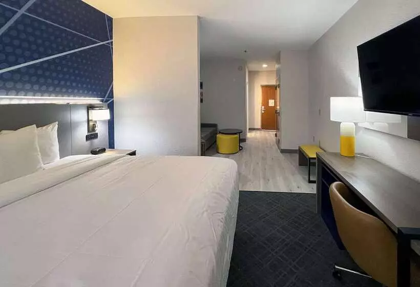 ホテル Comfort Suites Augusta Riverwatch