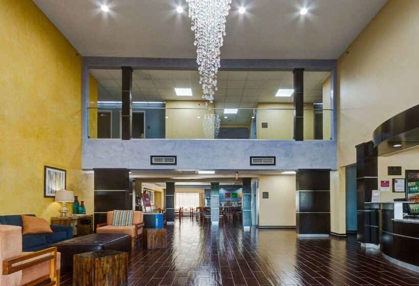 فندق Comfort Suites Lake Ray Hubbard