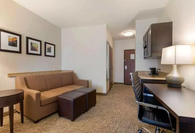 호텔 Comfort Suites Ontario Airport Convention Center