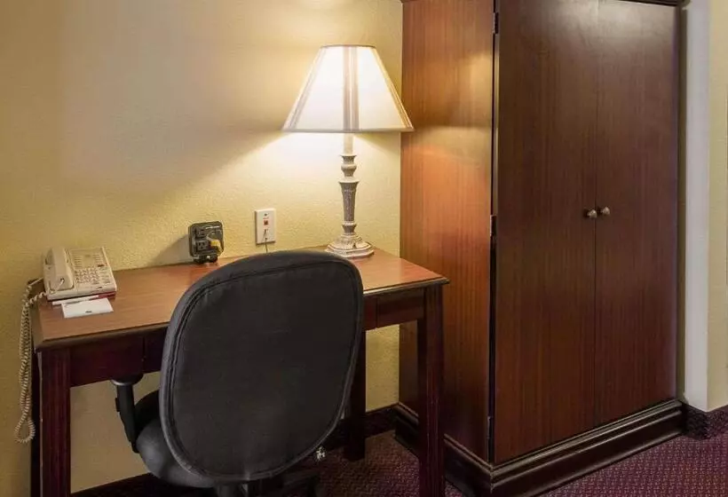 هتل Comfort Suites Texarkana Texas