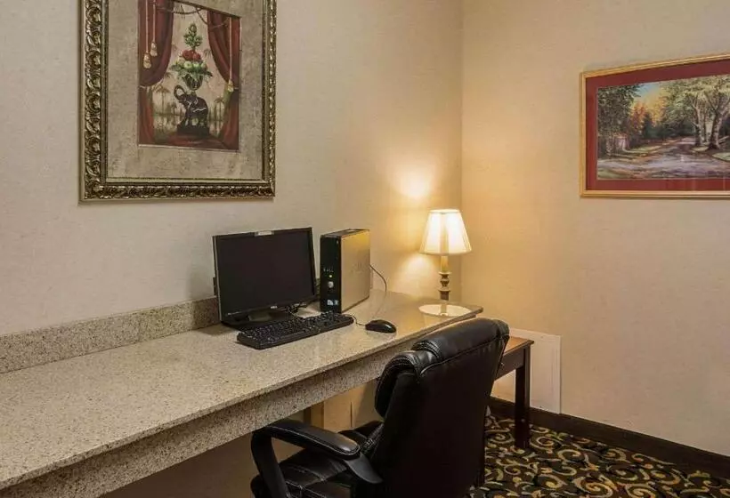 هتل Comfort Suites Texarkana Texas