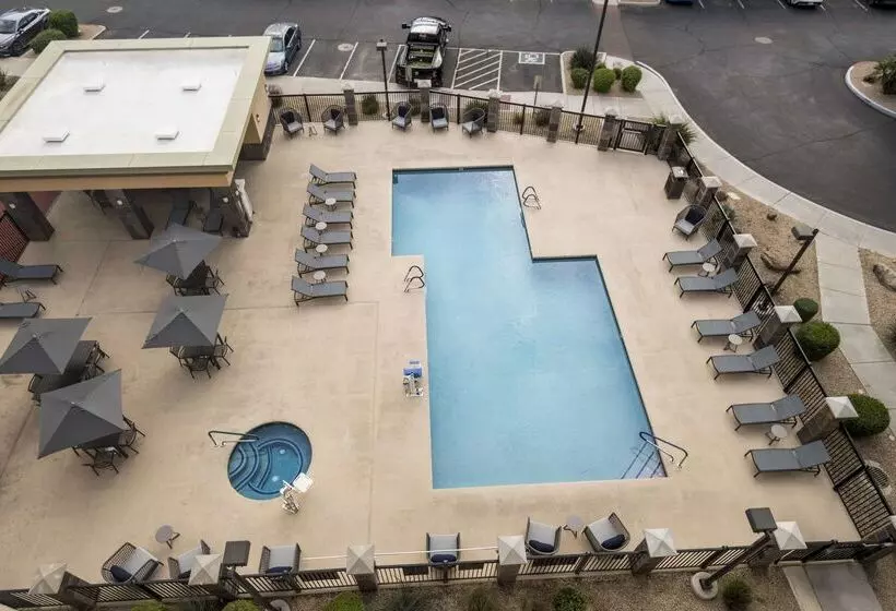هتل Homewood Suites By Hilton Phoenix Northhappy Valley