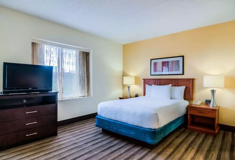 هتل Hyatt House Chicago Schaumburg
