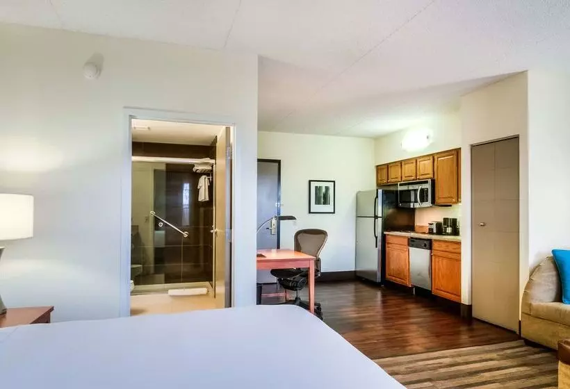 هتل Hyatt House Chicago Schaumburg