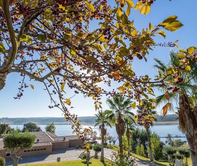 בית מלון כפרי Ap Lago Montargil Conference & Spa