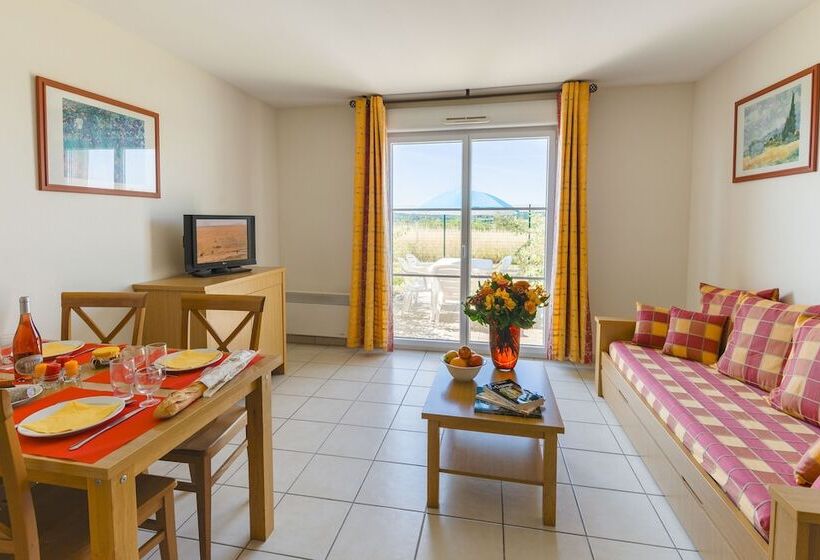 בית מלון כפרי Lagrange Vacances Les Jardins Renaissance