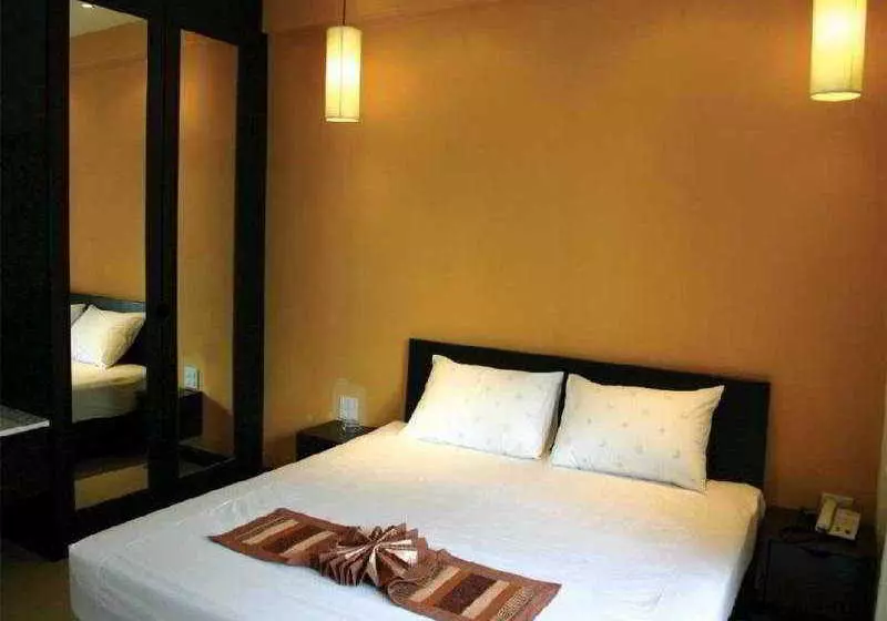 Отель Lanta All Seasons Beach Resort