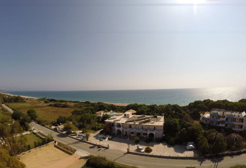 Отель Golden Beach