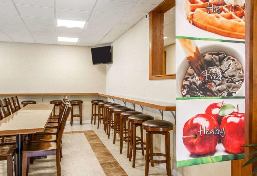 בית מלון כפרי Quality Inn & Suites