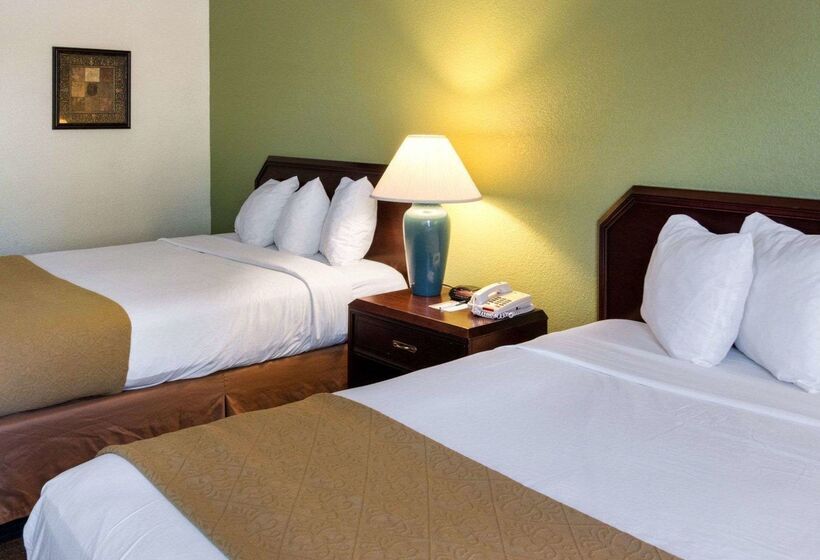 호텔 Quality Inn