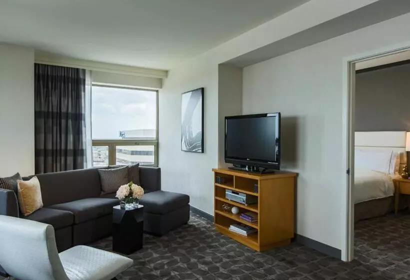 בית מלון כפרי Renaissance Chicago O Hare Suites