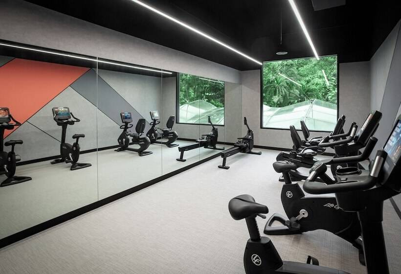 Resorts World Sentosa   Hotel Ora