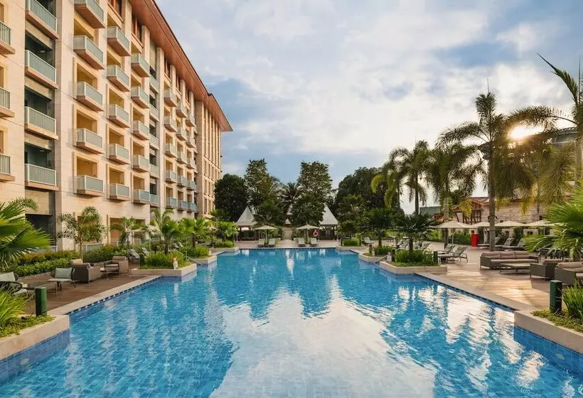 Resorts World Sentosa   Hotel Ora