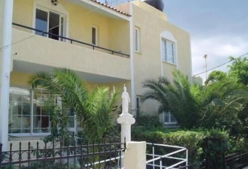 בית מלון כפרי Senia Studios