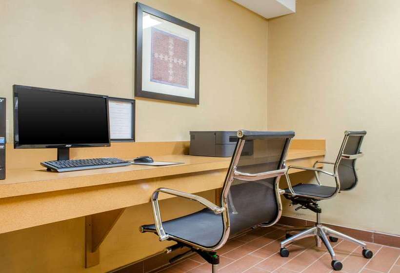 فندق Spark By Hilton Montgomery Eastchase