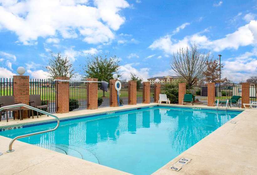 فندق Spark By Hilton Montgomery Eastchase