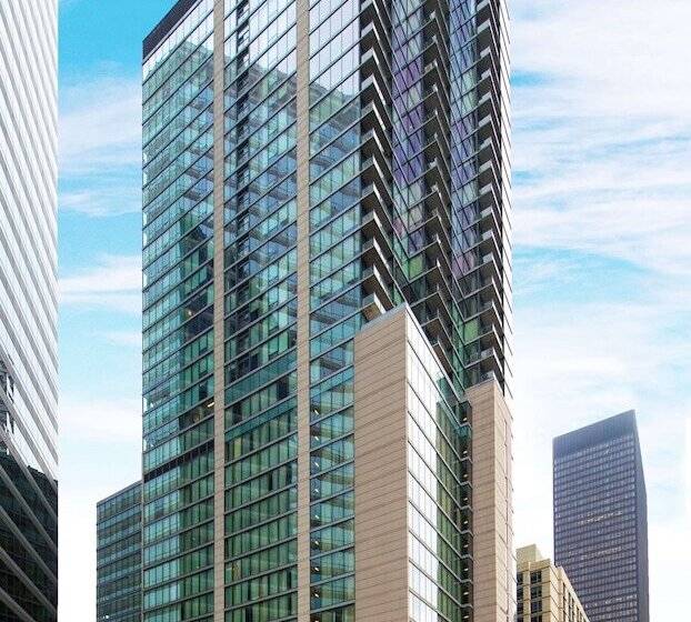 בית מלון כפרי The Royal Sonesta Chicago River North