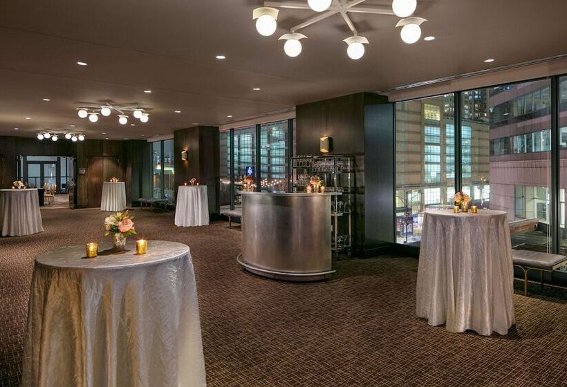 בית מלון כפרי The Royal Sonesta Chicago River North