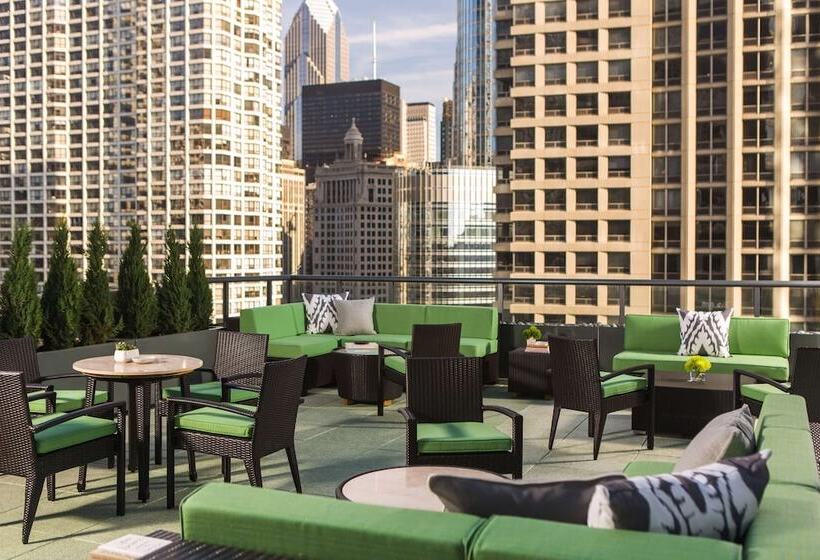 בית מלון כפרי The Royal Sonesta Chicago River North