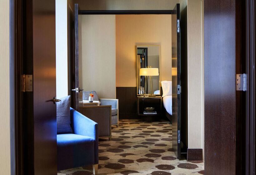 בית מלון כפרי The Royal Sonesta Chicago River North