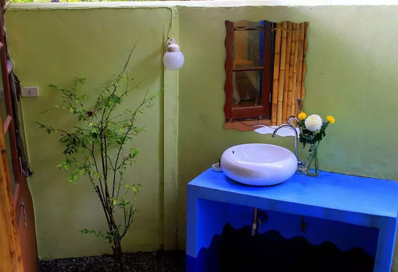 בית מלון כפרי Tropical Garden Lounge