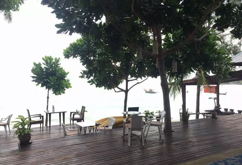 Salad Buri Resort Sha Extra Plus