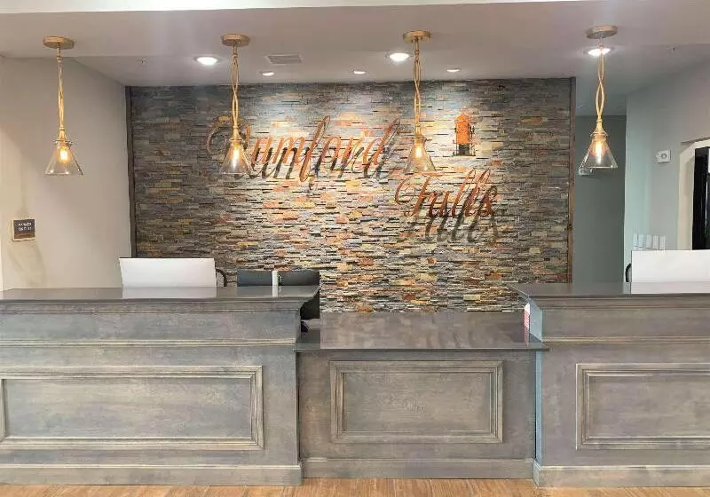 ホテル Best Western Plus Rumford Falls