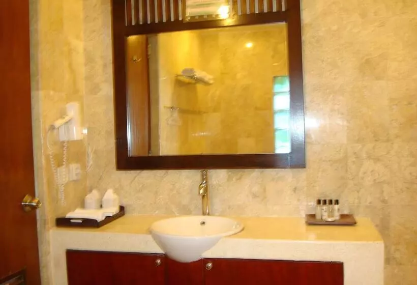 호텔 Anini Raka Resort & Spa