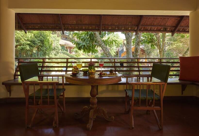 ホテル Cardamom County By Xandari