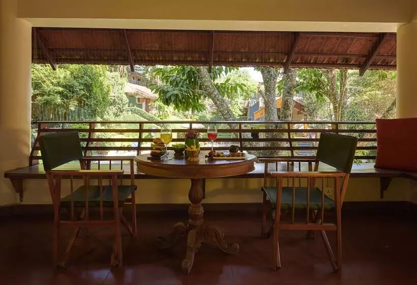 ホテル Cardamom County By Xandari