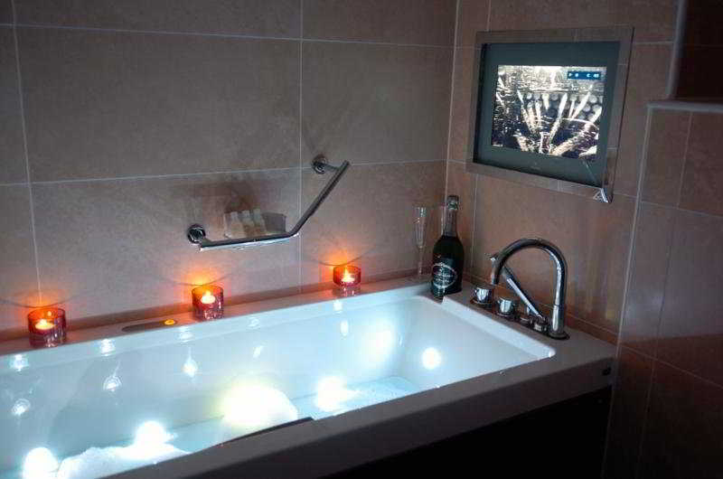 Cathedral Quarter Hotel   Derby